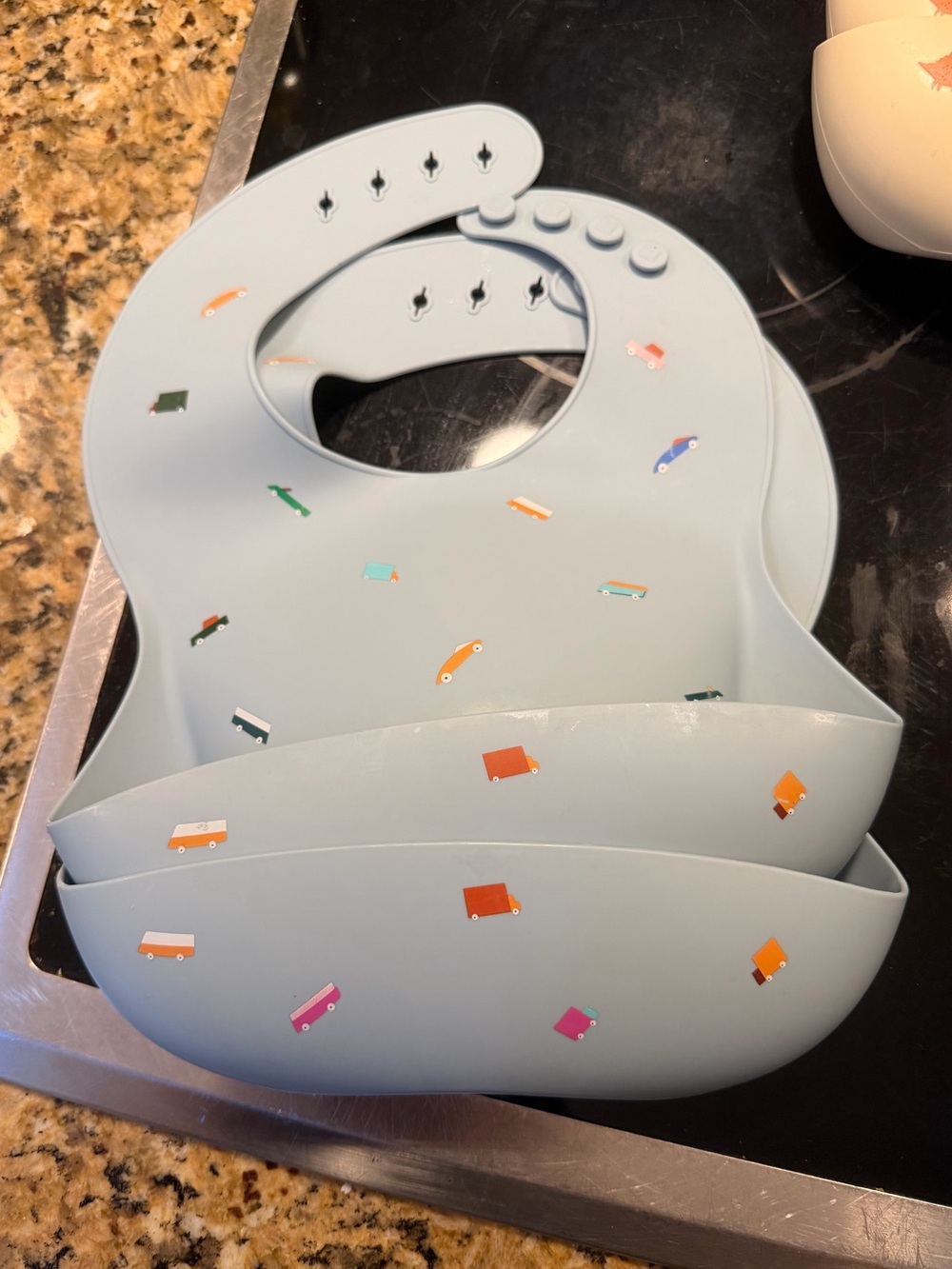 Mushie Silicone Baby Bib with Colorful Tiny Cars - Light Blue